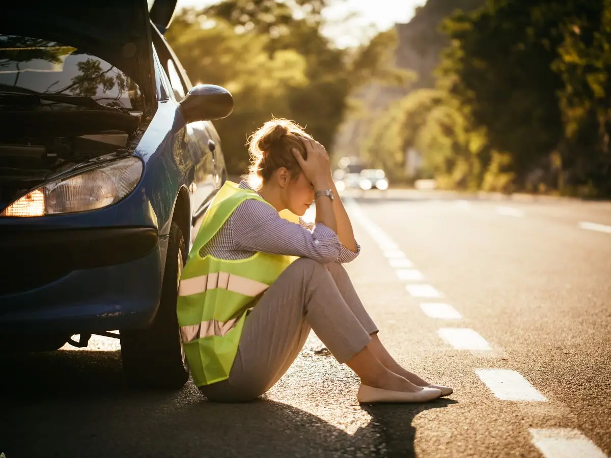 woman need an auto repair loan